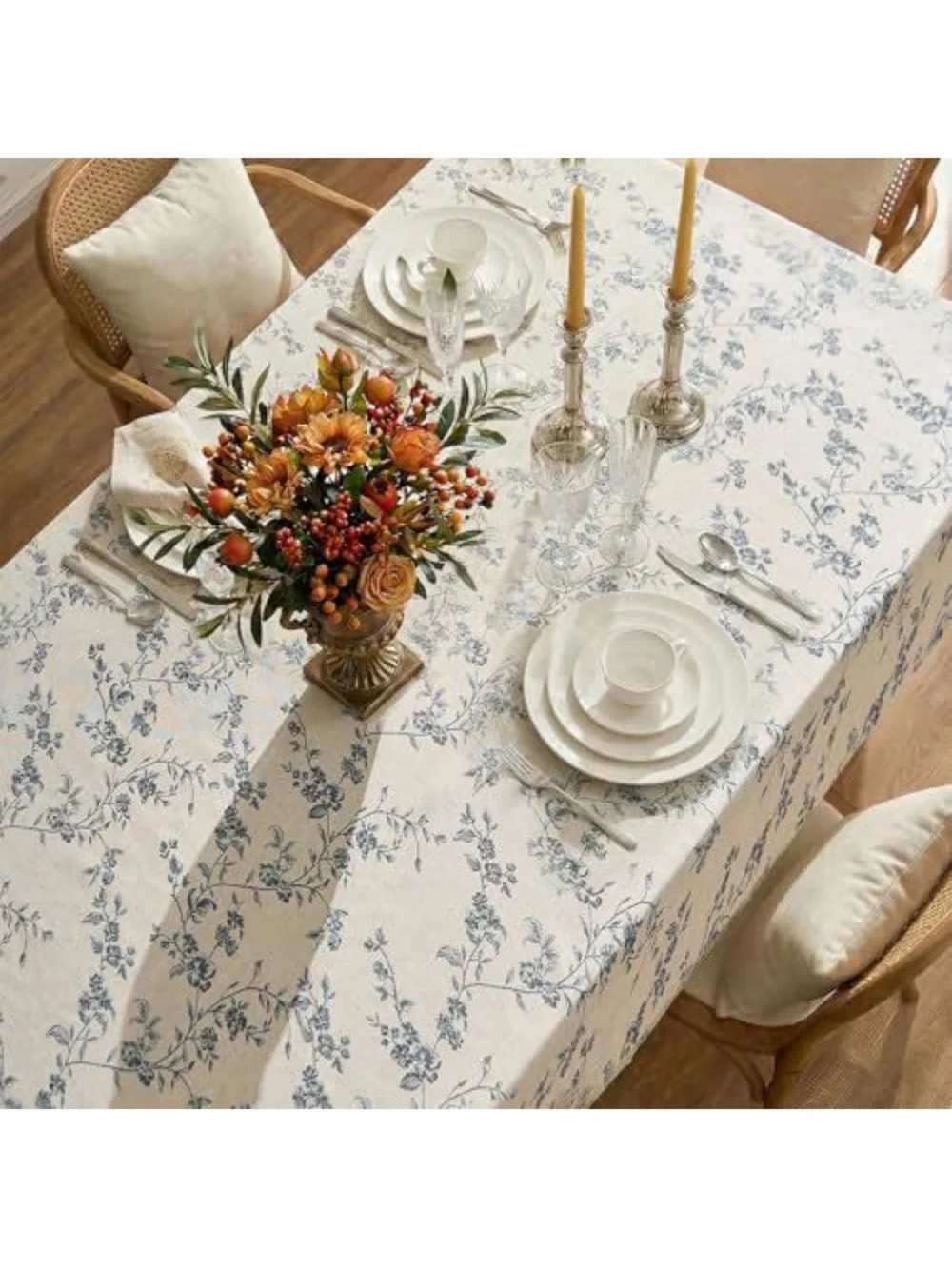 Classic Floral Round Tablecloth in Cream and Blue - Home Dining